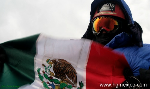 Mexico bandera en la cumbre 